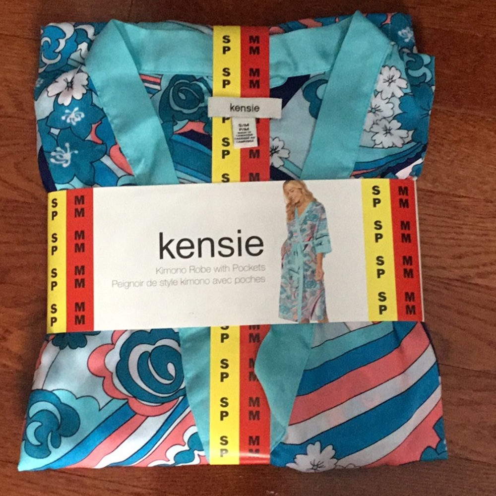 Kensie Blue Floral Kimono Robe